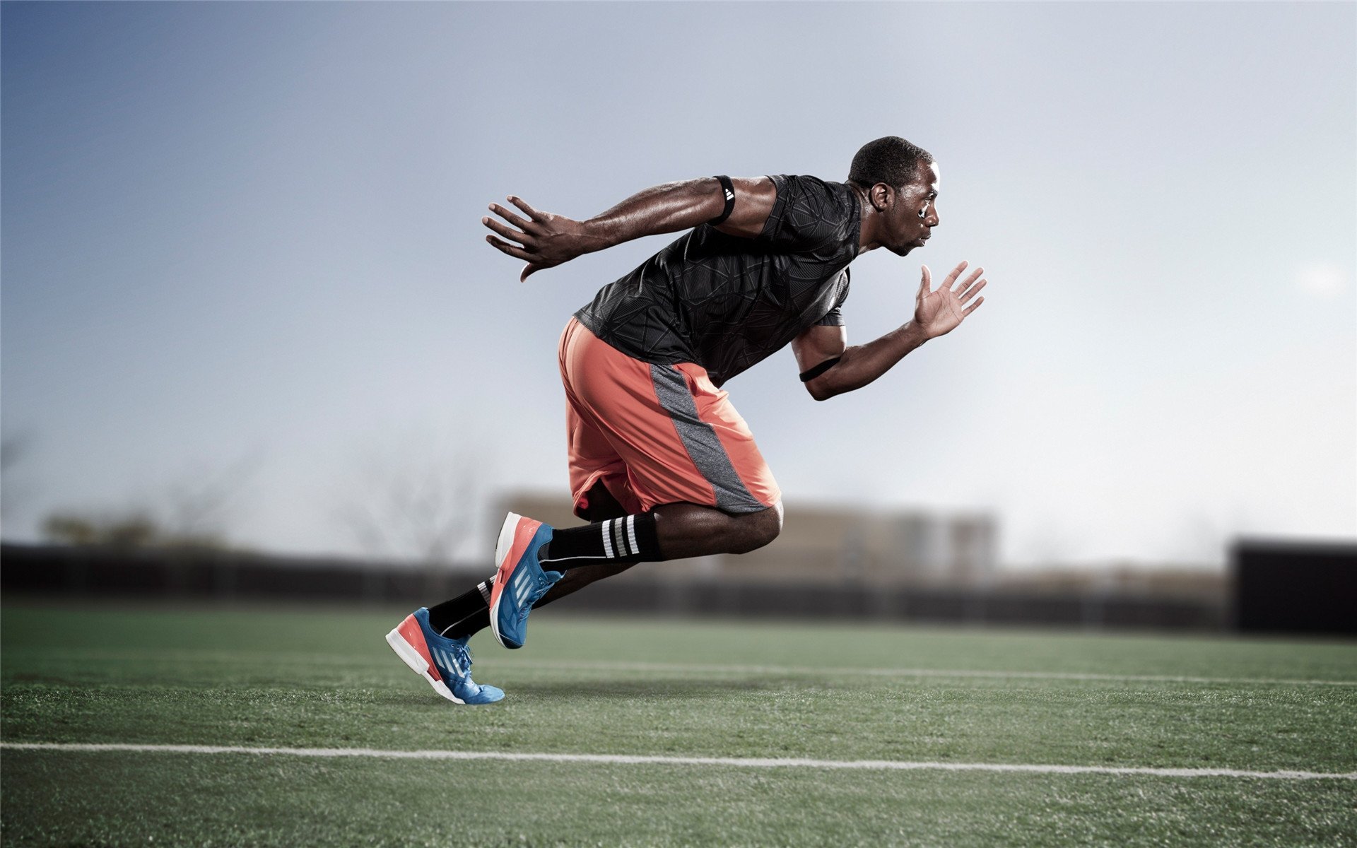 mk体育app-哈兰德在高强度比赛中的数据表现持续优异,哈兰德效力于哪个俱乐部