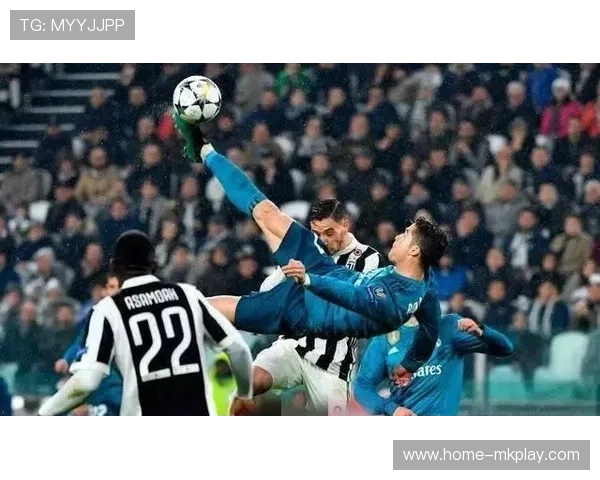 哈克斯登场成“新脸孔英雄”,热火球迷沸腾连夜追捧 哈克斯登场成“新脸孔英雄”,热火球迷沸腾连夜追捧